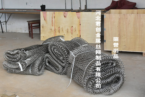 不銹鋼繩網(wǎng)在現(xiàn)代建筑中的重要性